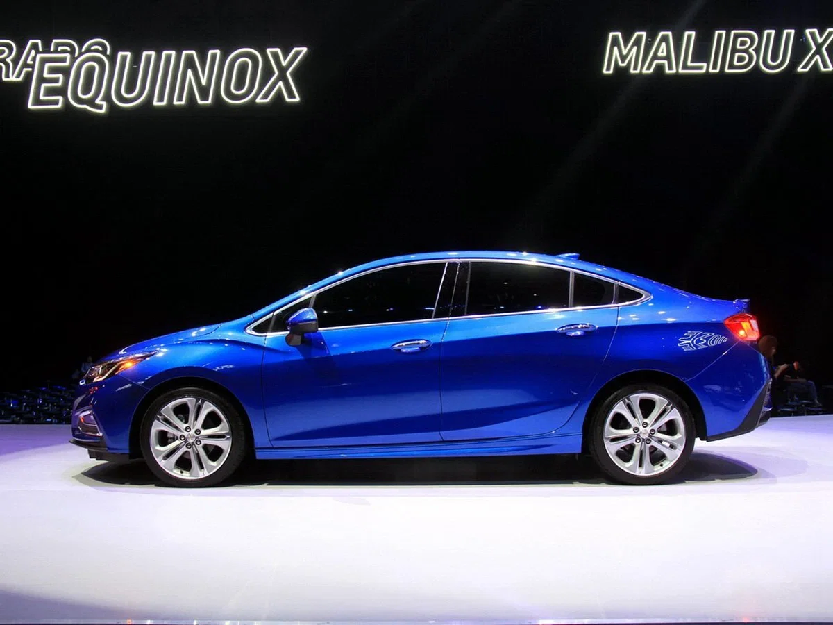 Chevro-Let Cruze Car Sedan Automatic Gasoline Sedan Chinese Used Car in Stock