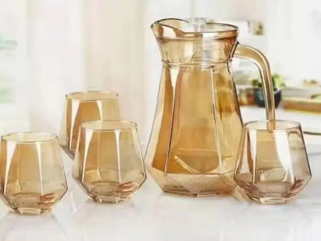 wine glass bottle whiskey glass bottle with cork stopper with cups