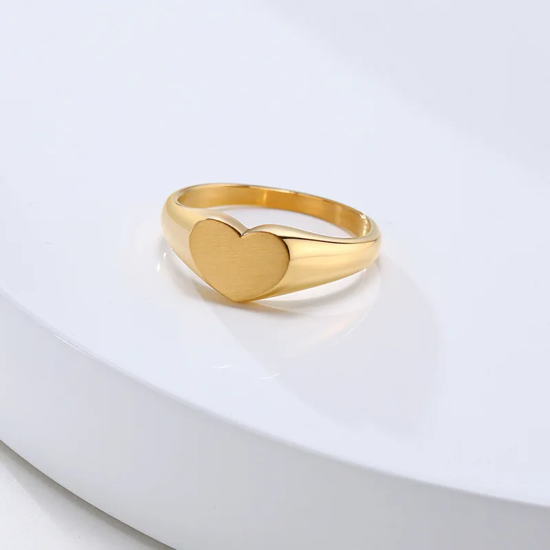 Customized Type Can Be Engraved love Heart Titanium Steel Simple Female Ring Vacuum Plating Wholesale