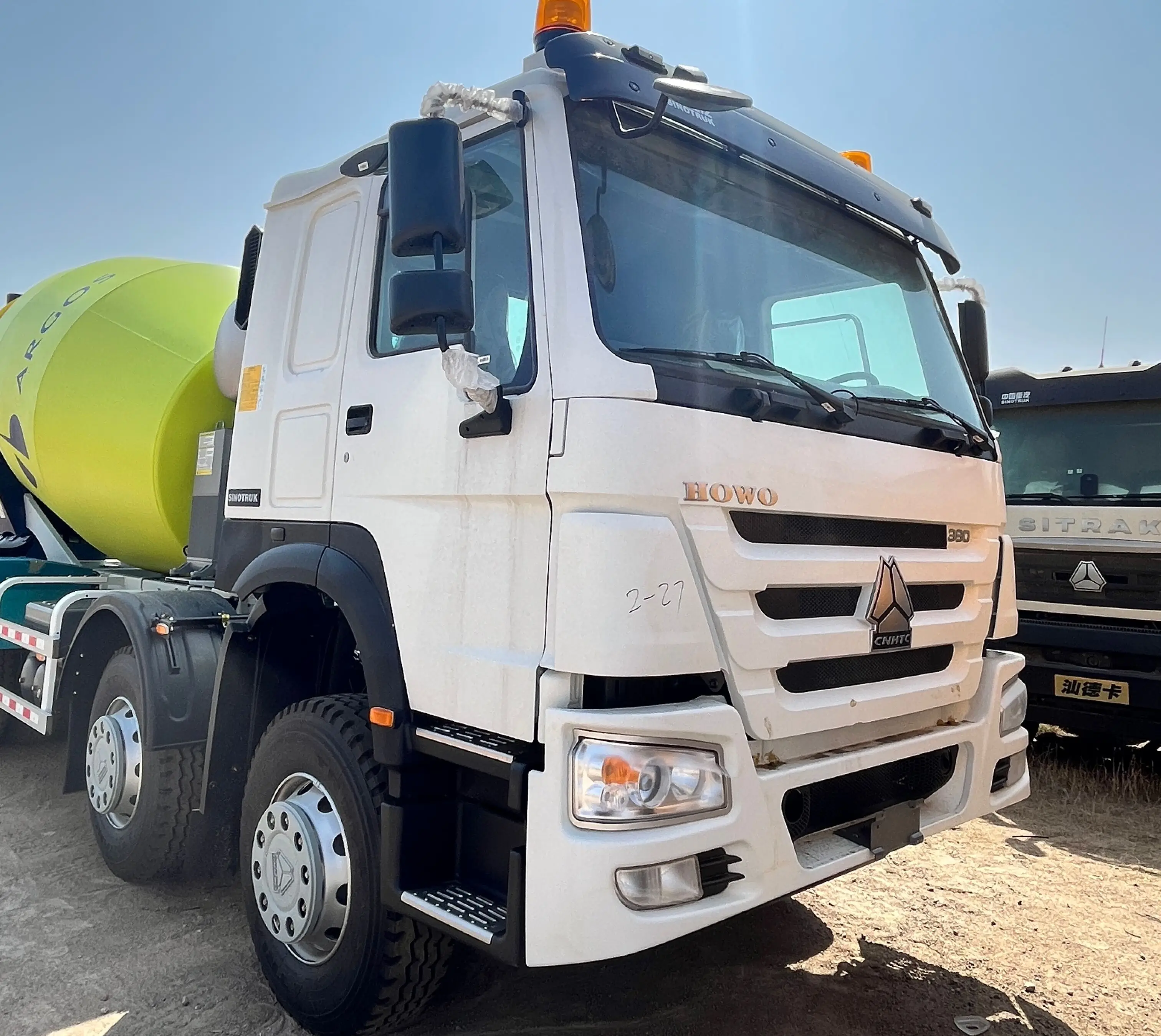 Дизельный популярный Бетономешалка Sinotruck HOWO 8x4 17.5