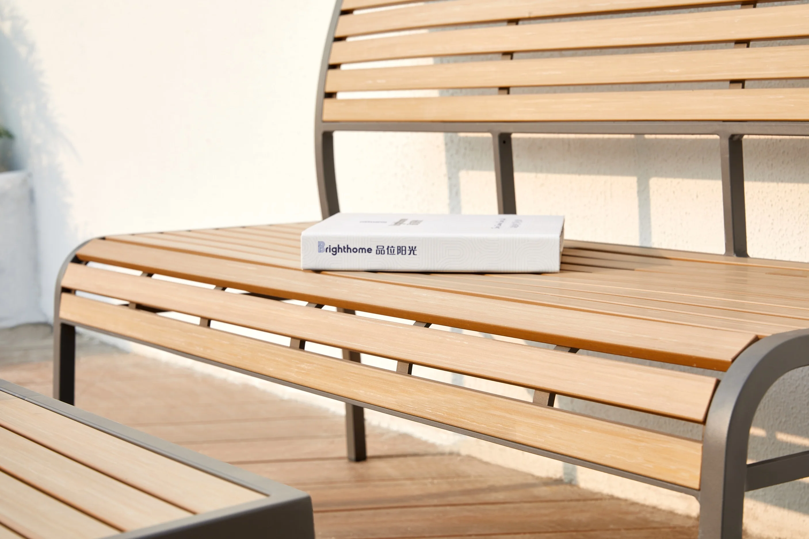Garden Furniture Patio Waterproof Modern Plastic Wood Courtyard Park Bench
