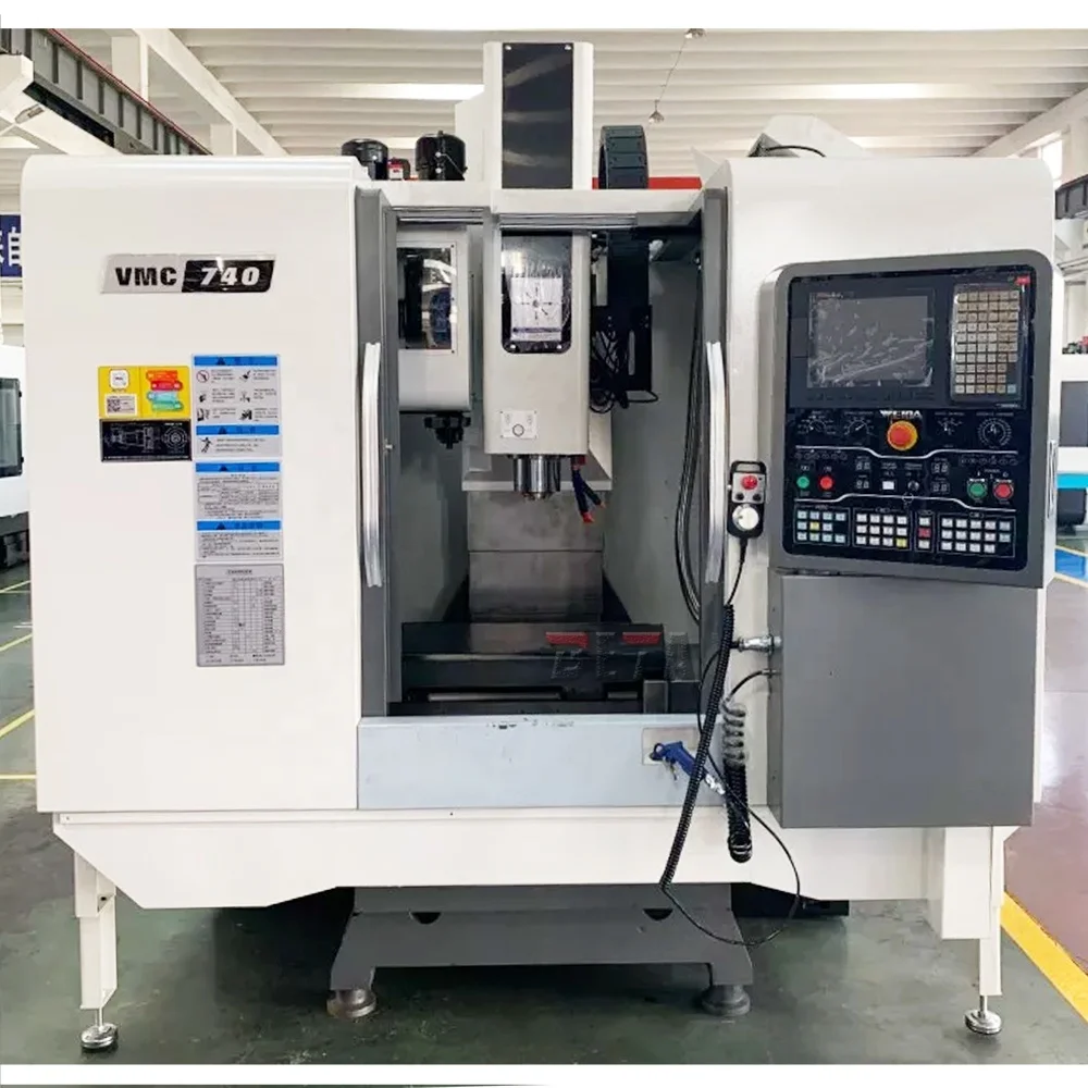 VMC740 GSK Siemens FANUC Vertical CNC Milling Machine 3 Axis CNC Machining Center