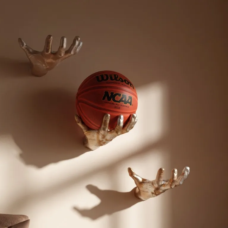Wholesale Basketball Soccer Ball Bracket Base storage shelves adams hand shaped basketball holder