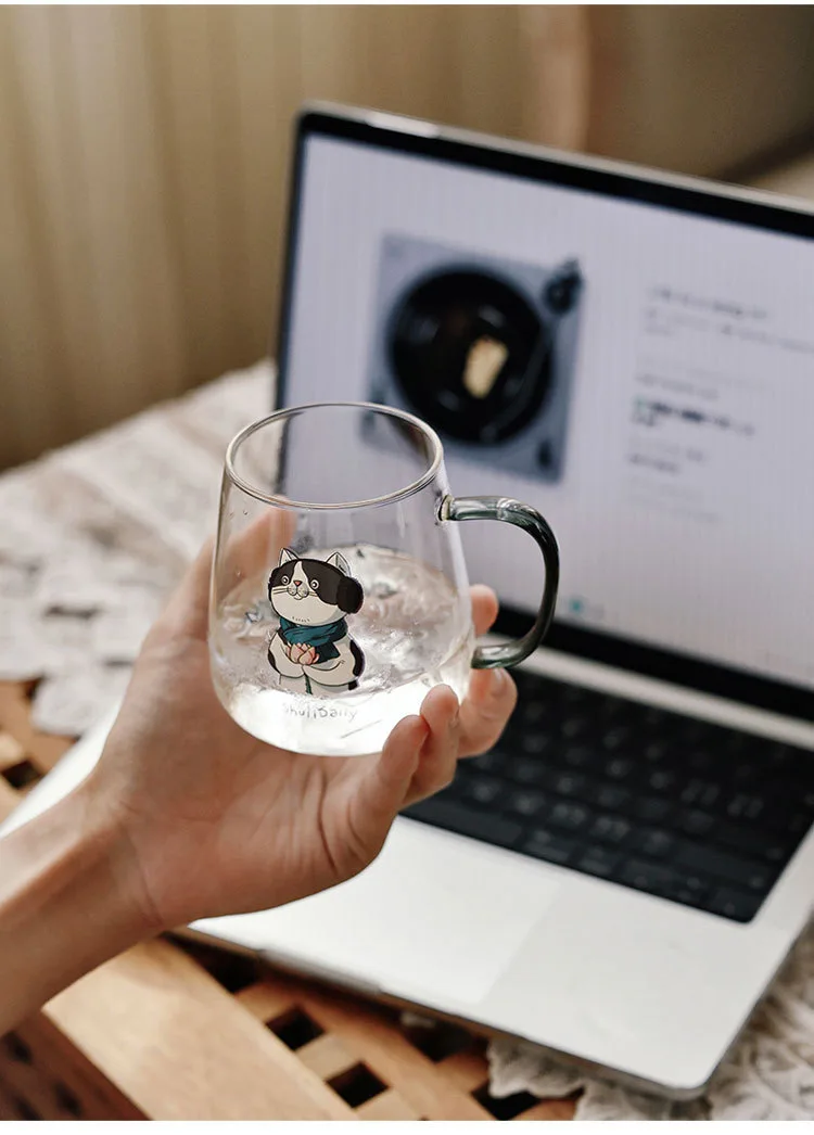 Factory wholesale custom logo 3D cute cartoon little bee transparent glass mug with lid spoon gift coffee cup for the office