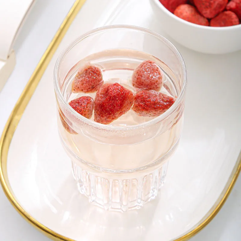 FD Freeze Dried Whole Strawberry Fruit Tea Flavor Healthy Snacks Bag