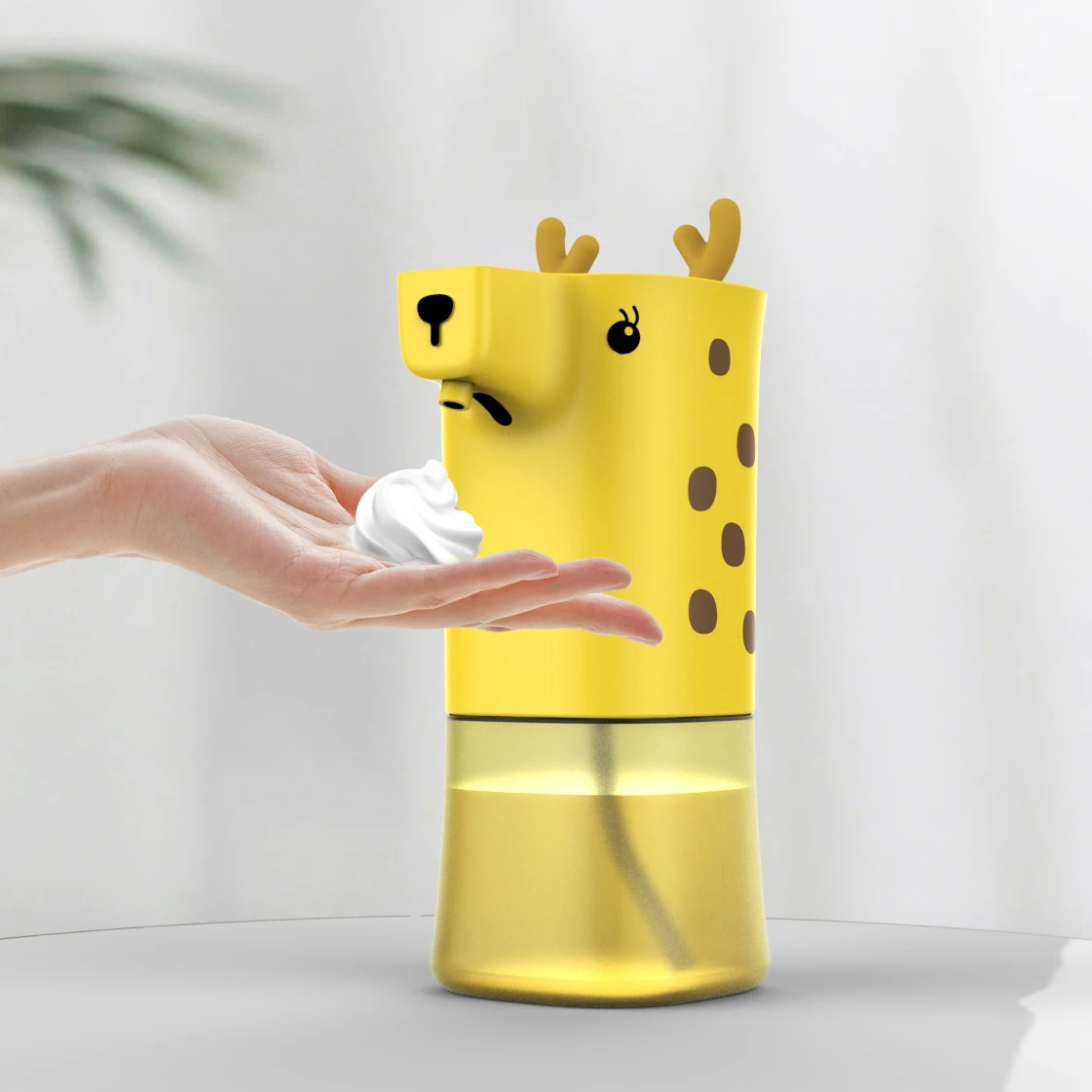 High Quality Touchless Liquid Spray Foaming Sanitizer Alcohol Automatic Soap Dispenser for Children School