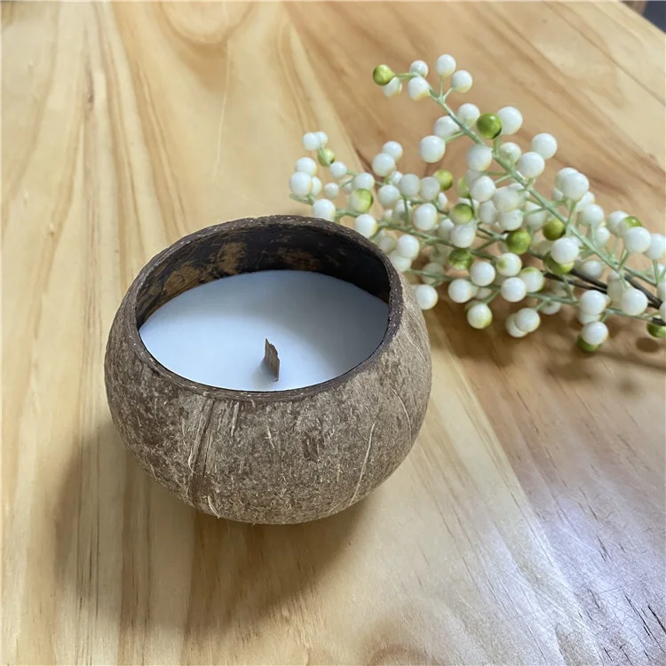 High quality candle in coconut bowl handcrafted luxury gifts wax coco shell for candles OEM accepted