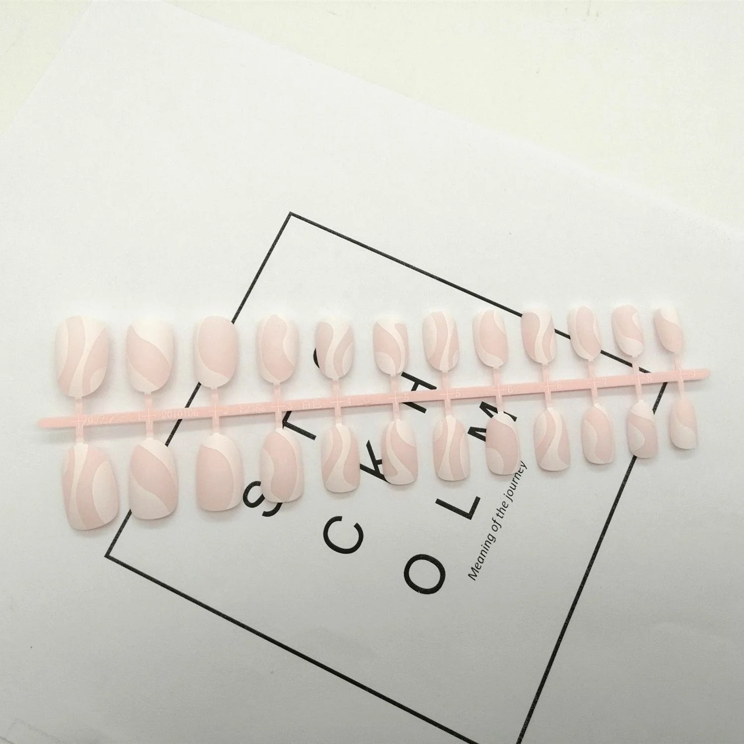 Abstract design oval shape modern fashion press on nail free sample easy pack