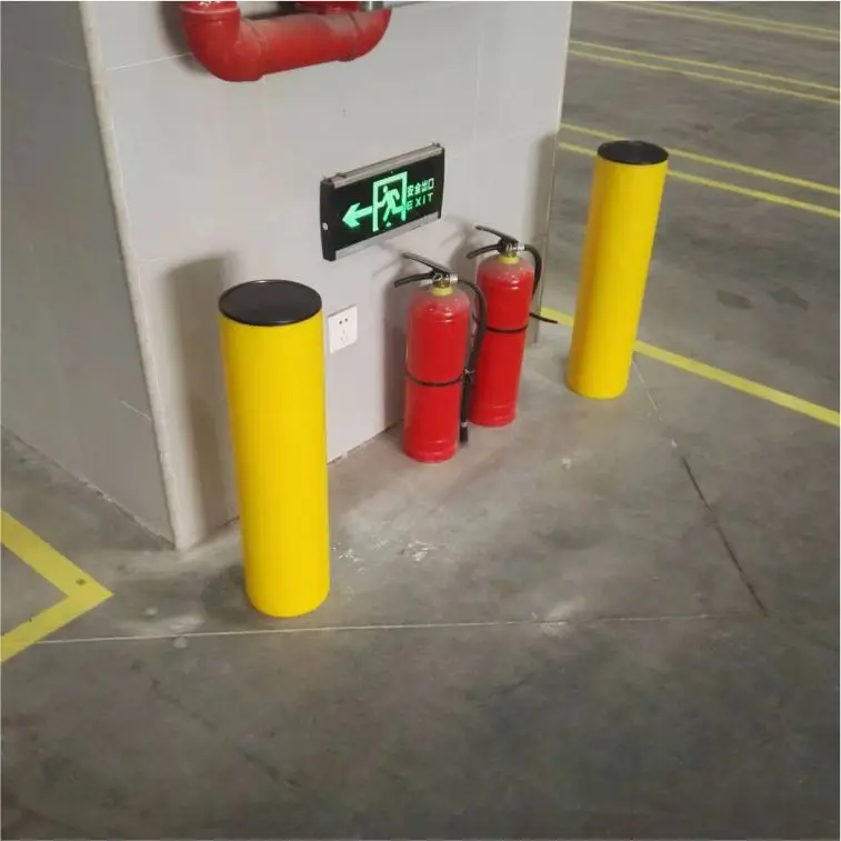 Popular trend  Traffic Safety Carbon Steel Bollard Surface Mounted Crowd Control Barrier Fixed Static Car Parking Bollard