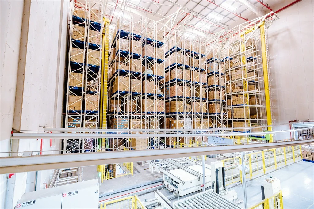 Water Wet Wipes in Stock Free Sample China Disposable Small Packing Spunlace Pure High Quality Baby Wet Wipes