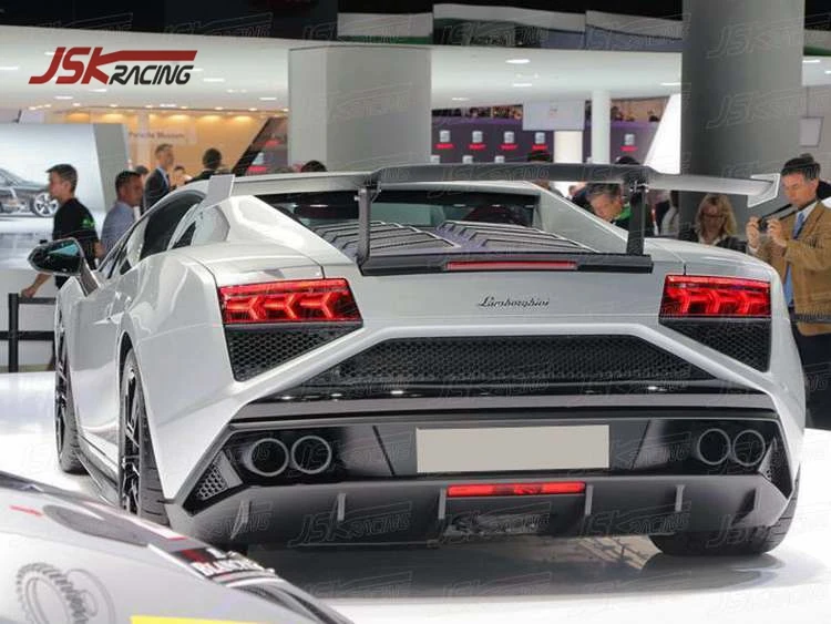 Комплект для корпуса из углеродного волокна LAMBO GALLARDO LP550 LP560 LP570
