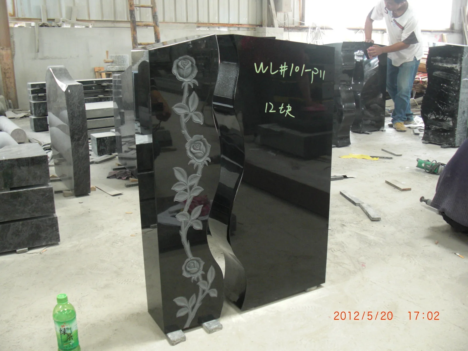 Cartoon tombstone with custom engraved picture cemetery headstone flower vase elegant headstone with flower holder