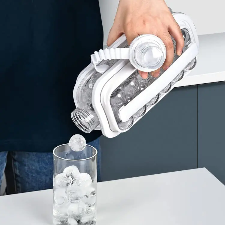 New Kitchen Silicone 17 Grids Ice Cube Molds Hockey Cold Water Ice Ball Maker 2 In 1 Portable Creative Ice Bottle