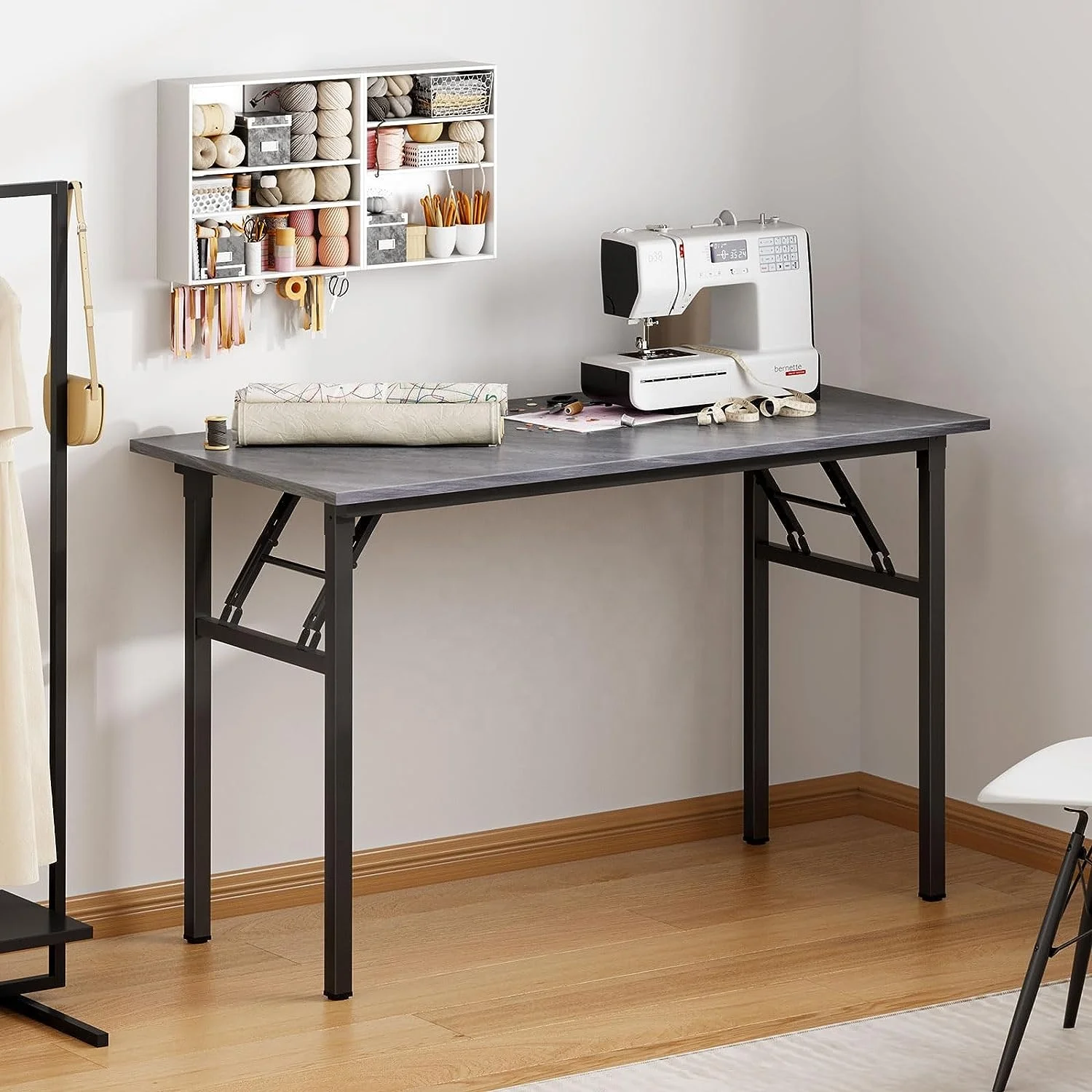 Wholesale Modern Temporary Office Desk Sturdy Foldable Computer Gaming Table Bedroom School Simple Notebook Desktop Home Office