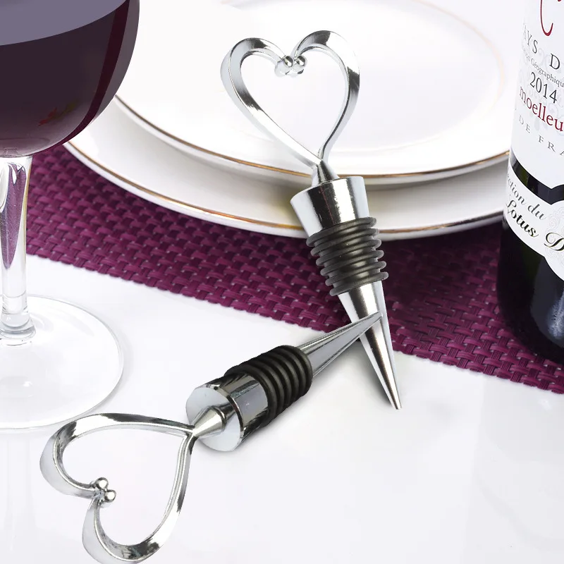 Best Selling Products 2023 Newest Christmas Decoration Metal Wine Bottle Stopper Dust Proof Heart Shape Design wine stopper