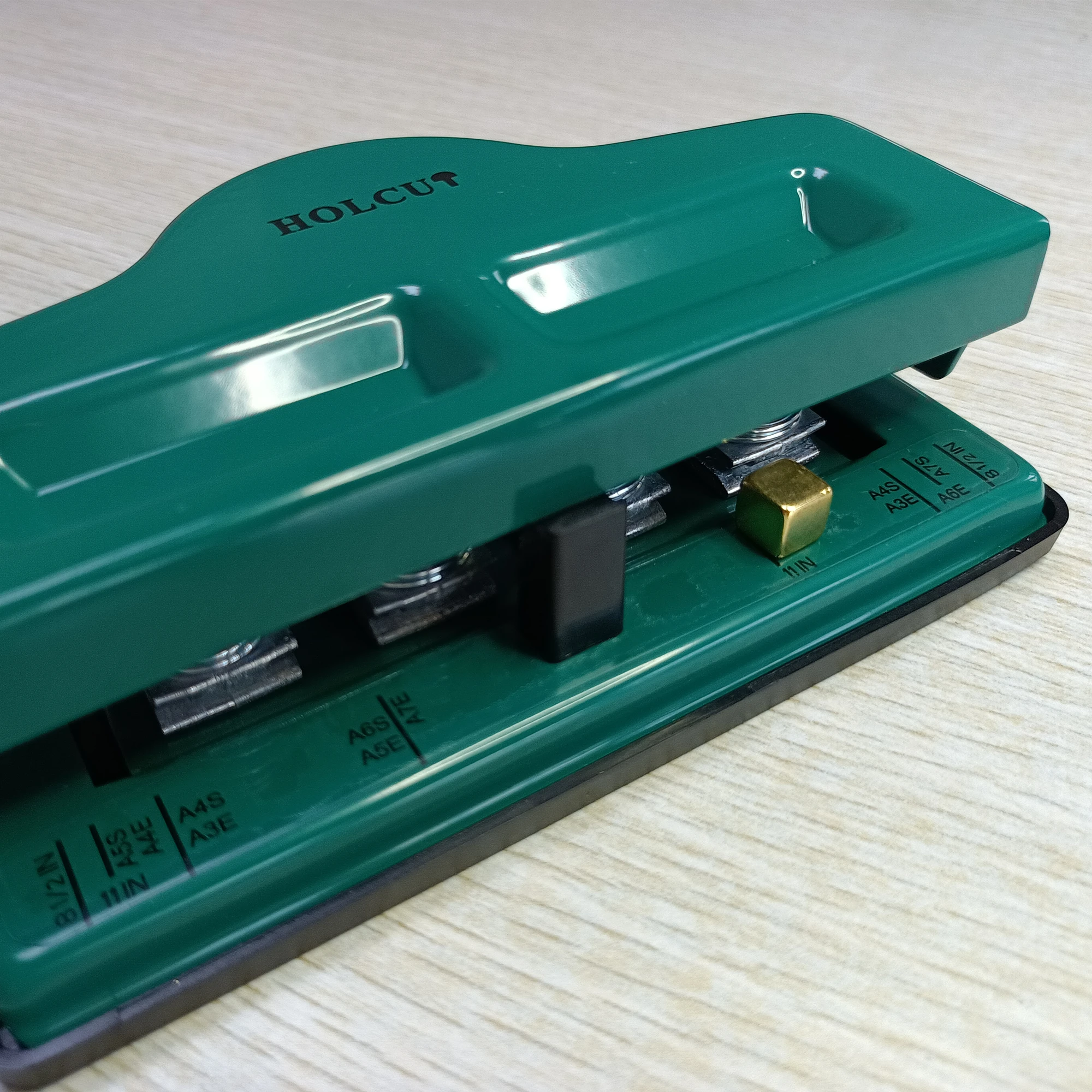 Macaron Colors Manual Labor-saving Office Supplies Metal Loose-leaf Mushroom Paper Hole Punch