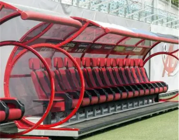 Sustituir el campo de futbol por un refugio para los suplentes