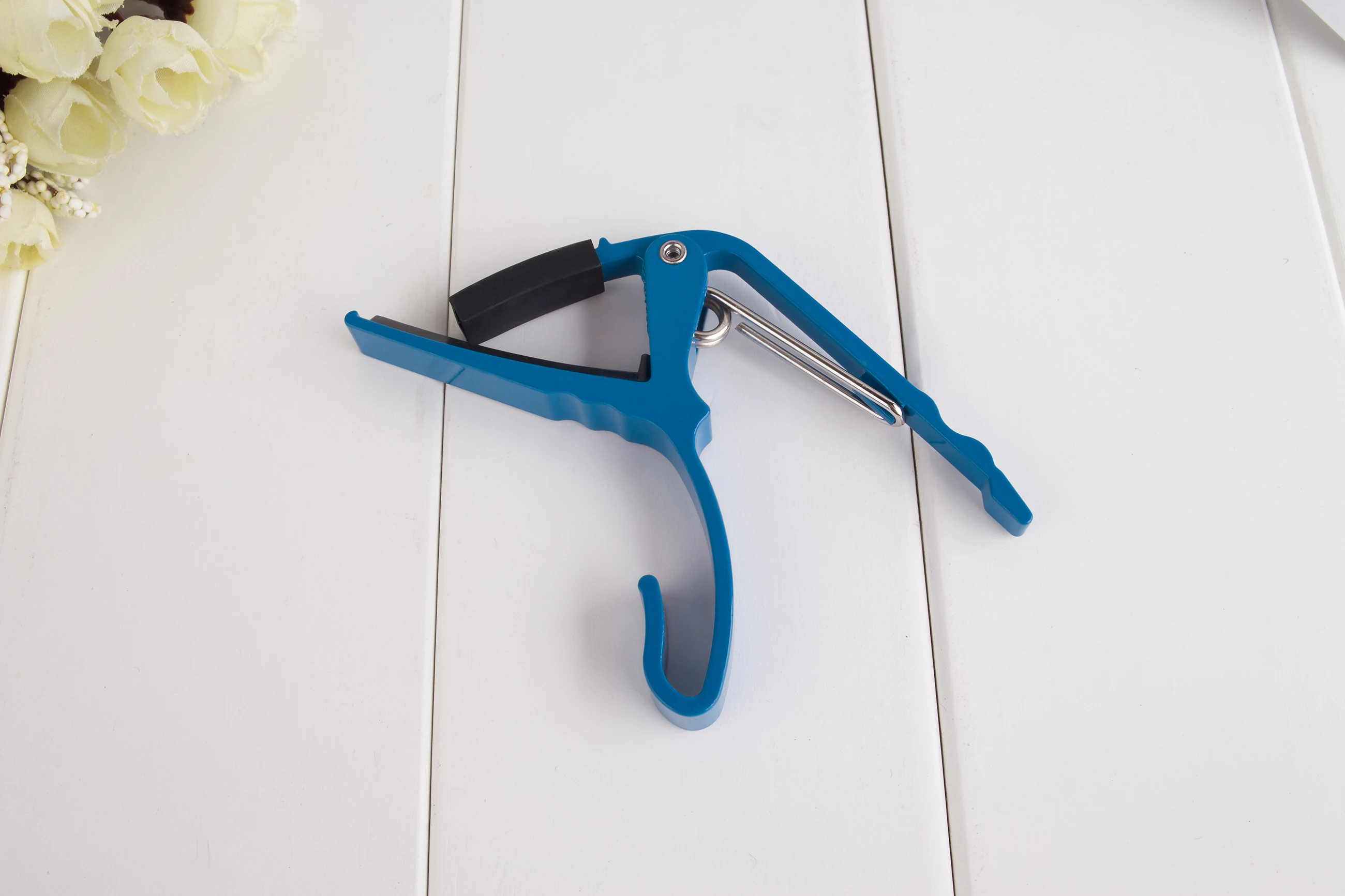 OEM Available Cheap Guitar Accessories Capo Colored acoustic guitars Capo Factory direct guitar accessories