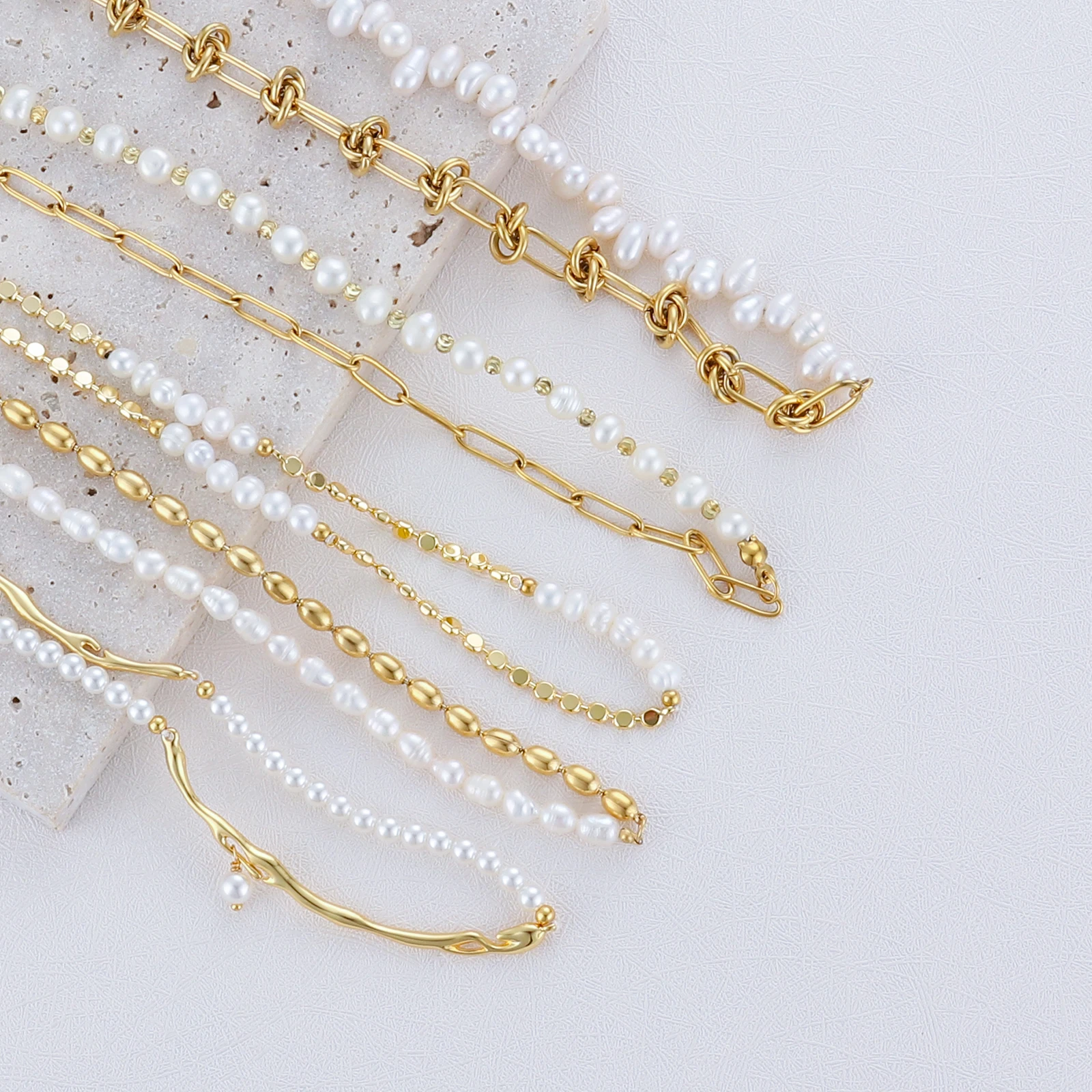 18K Gold Plated Fashion Rose Sun Love Heart Coin Charms Choker Copper Pendant  Beaded Bead Jewelry Pearl Necklaces For Women