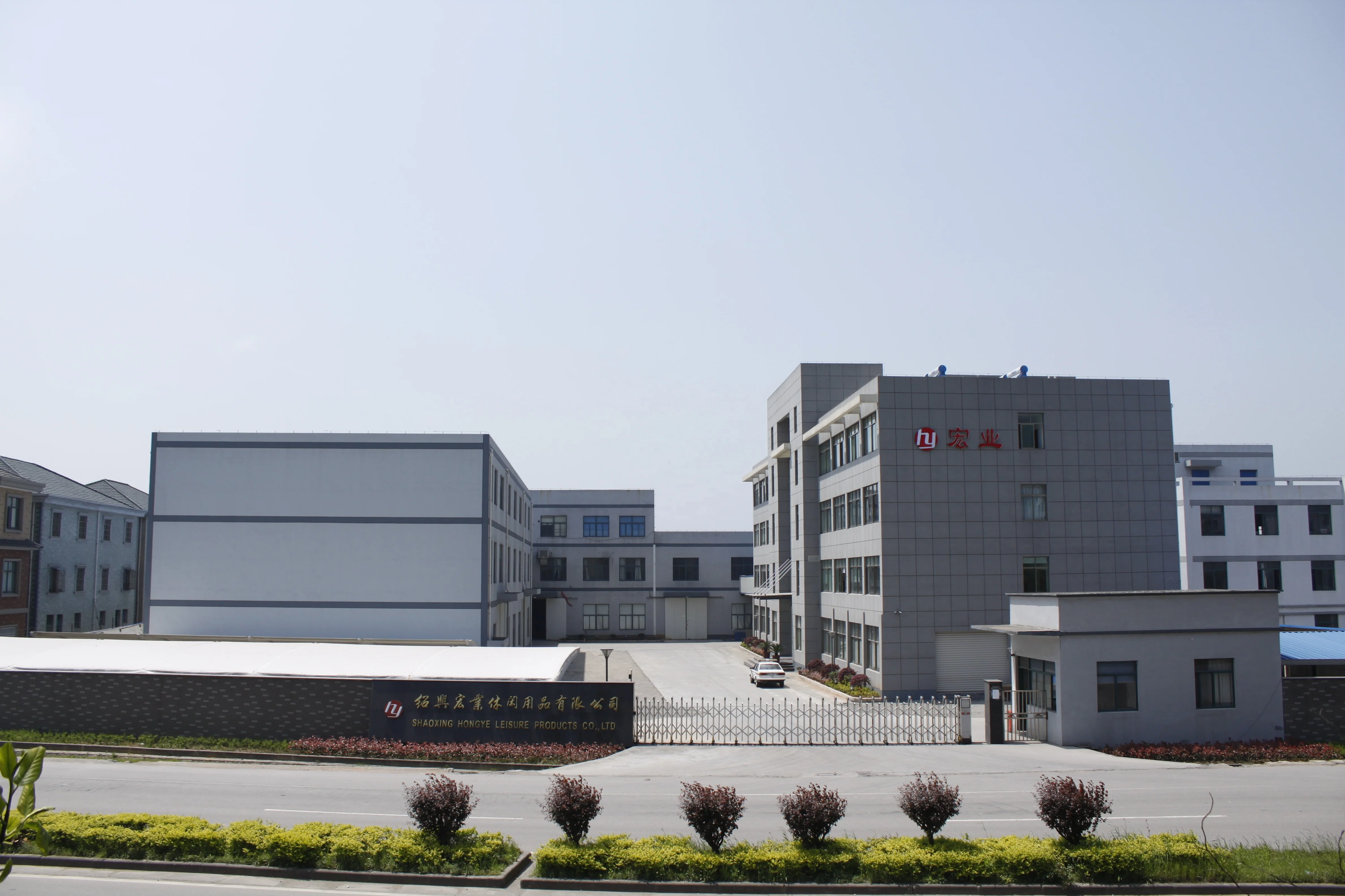 6ft HDPE Garden White Foldable Table Portable Camping Rectangle Half Plastic Picnic Outdoor Folding Tables Manufacturer