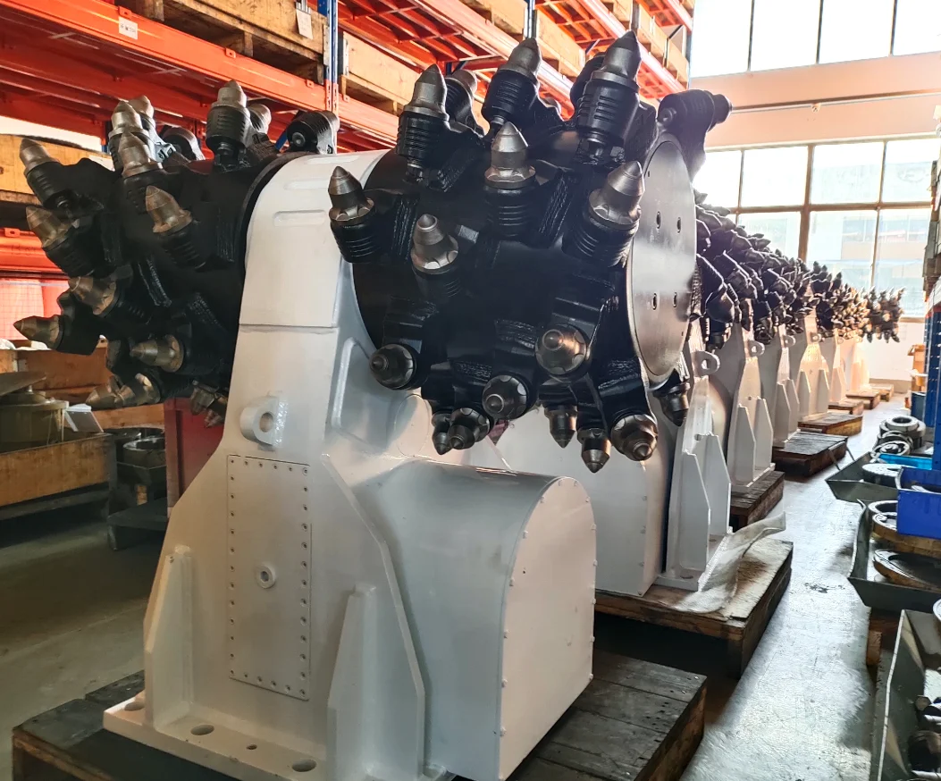 40-60 ton big excavator arm attachment earth moving tunneling breaking demolition  milling and digging machine