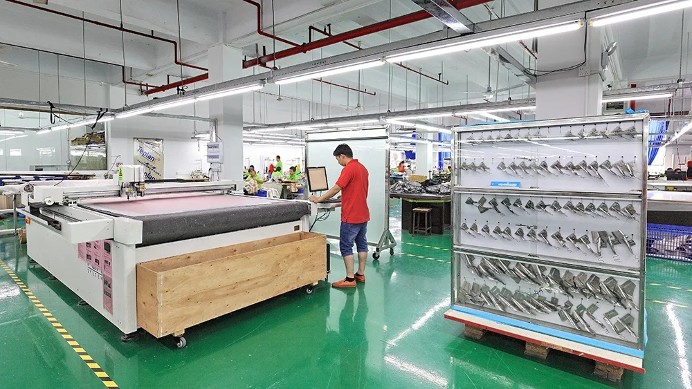 8N67 Customize factory Women Solid strapless halter back maxi evening dress manufacturer