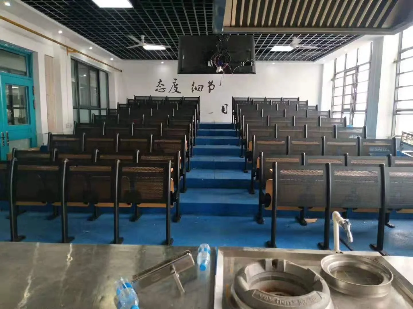 College metal folding university chairs and tables school student desk chair with writing tablet