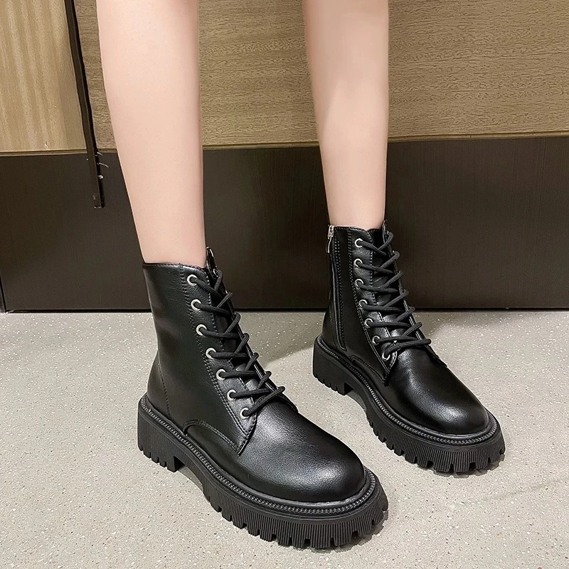 2022 Womens Combat Boots White PU Leather Motorcycle Boot Punk Gothic Shoes Fashion Lace Up Black Ankle Boots Female Shoes