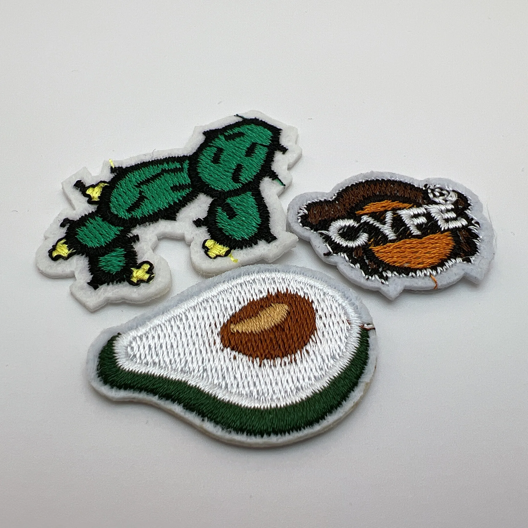 Embroidery Badge Holder Customized Namel Badge Machines 3d Anime Embroidered Crafts Patch Clothing Badge Fabric Lace