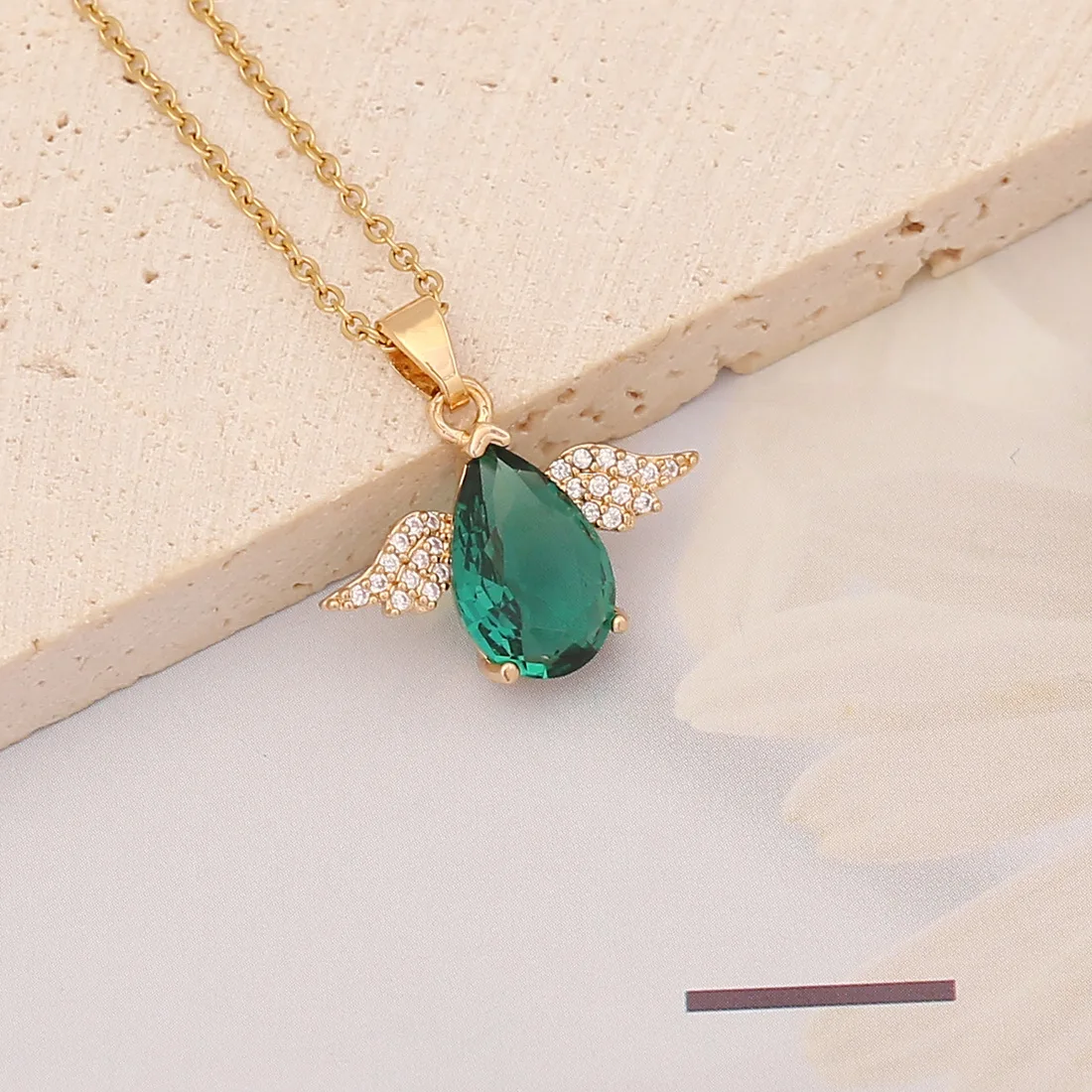 Gold Plated Swan Water Drop Wing Butterfly Leaf Flower Bowknot Zircon Green Emerald Color Pendant Necklace For Women