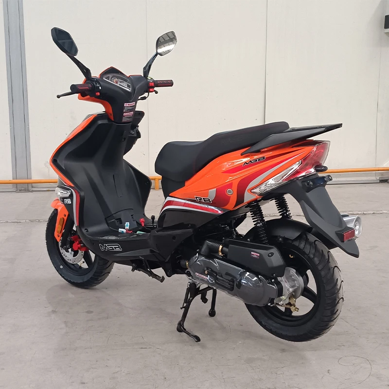 125CC Amoto nice selling gas scooter fo adults with high speed motorcycle engine