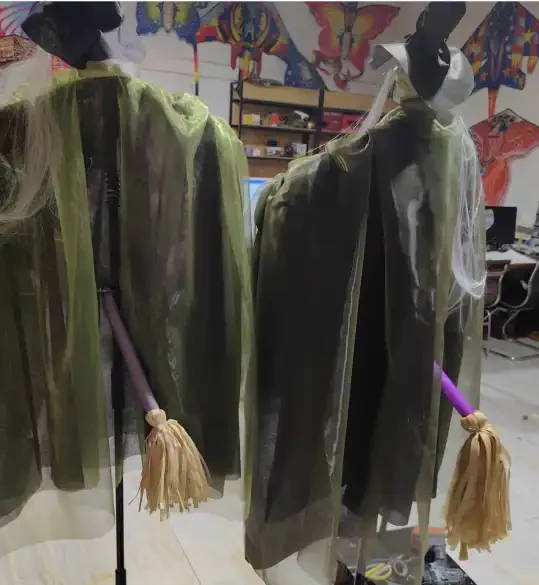 Wholesale Halloween dsecoration Screaming Ghost Face Skeleton Witch Scarecrow Haunted House Grim Reape Ornaments tool for party