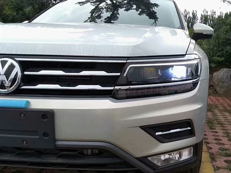 
Bixenon projector lens headlight with auxiliary high beam and dynamic LED turn indicator for 2017 2018Tiguan MK2 