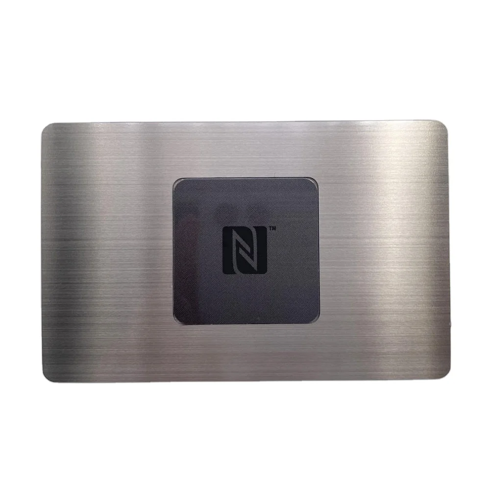Металлическая карта NFC с гравировкой
