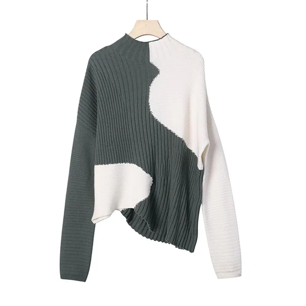 Chic Colorblock Pullover made with RWS Fine Merino Wool and Recycled Nylon