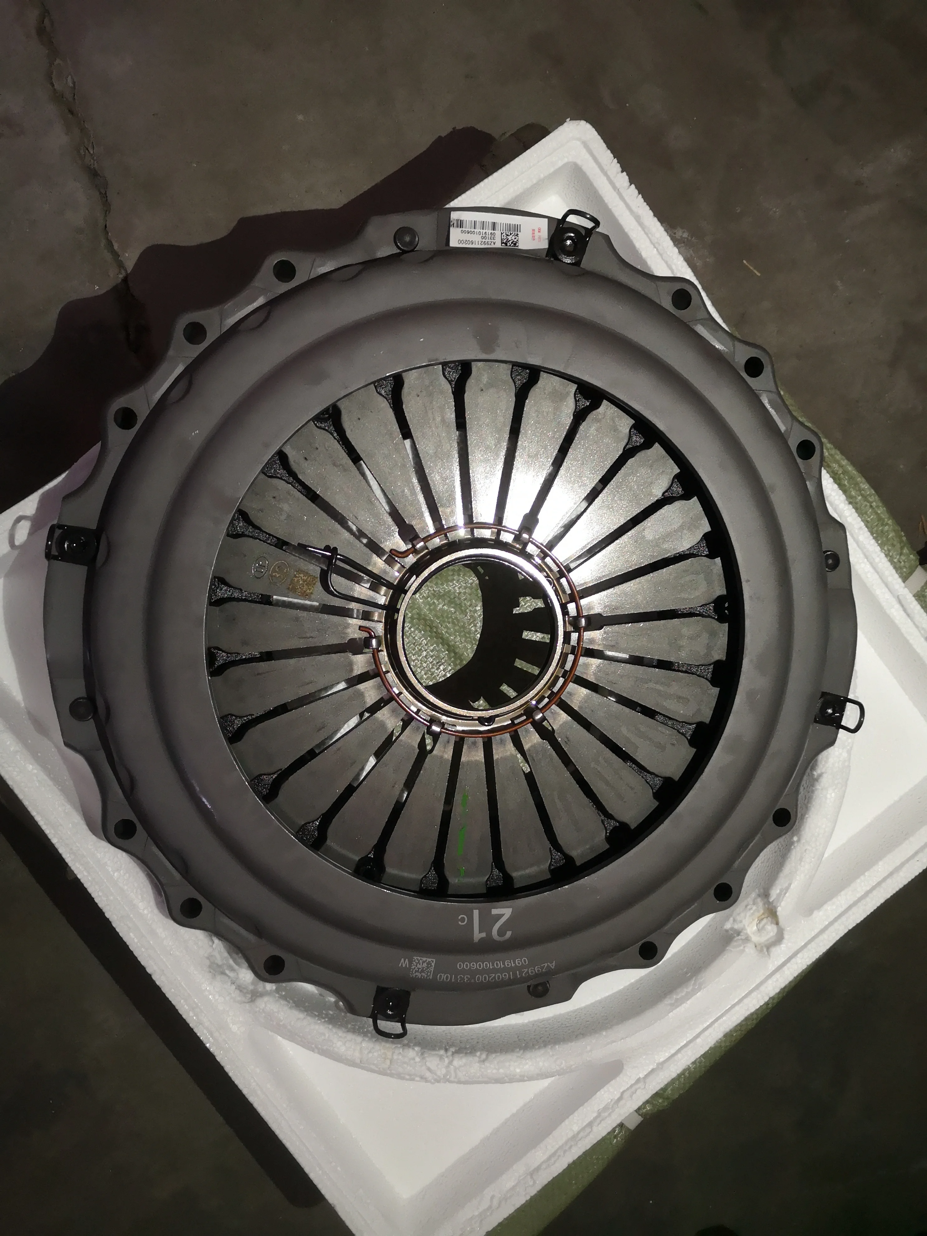 SINOTRUK Shandeka Spare parts clutch platen HOWO T7H clutch press plate AZ9921160200