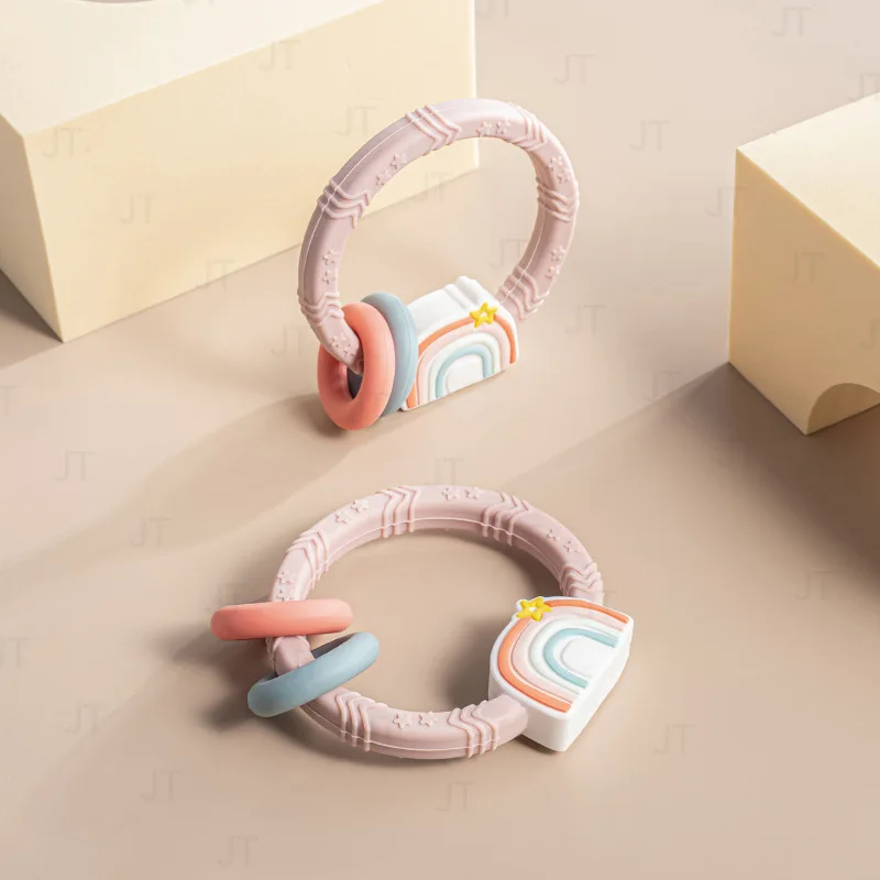 Hot Selling BPA Free Safe Soft Bracelet Ring Shape Chew Toys Silicone Rainbow Baby Teethers