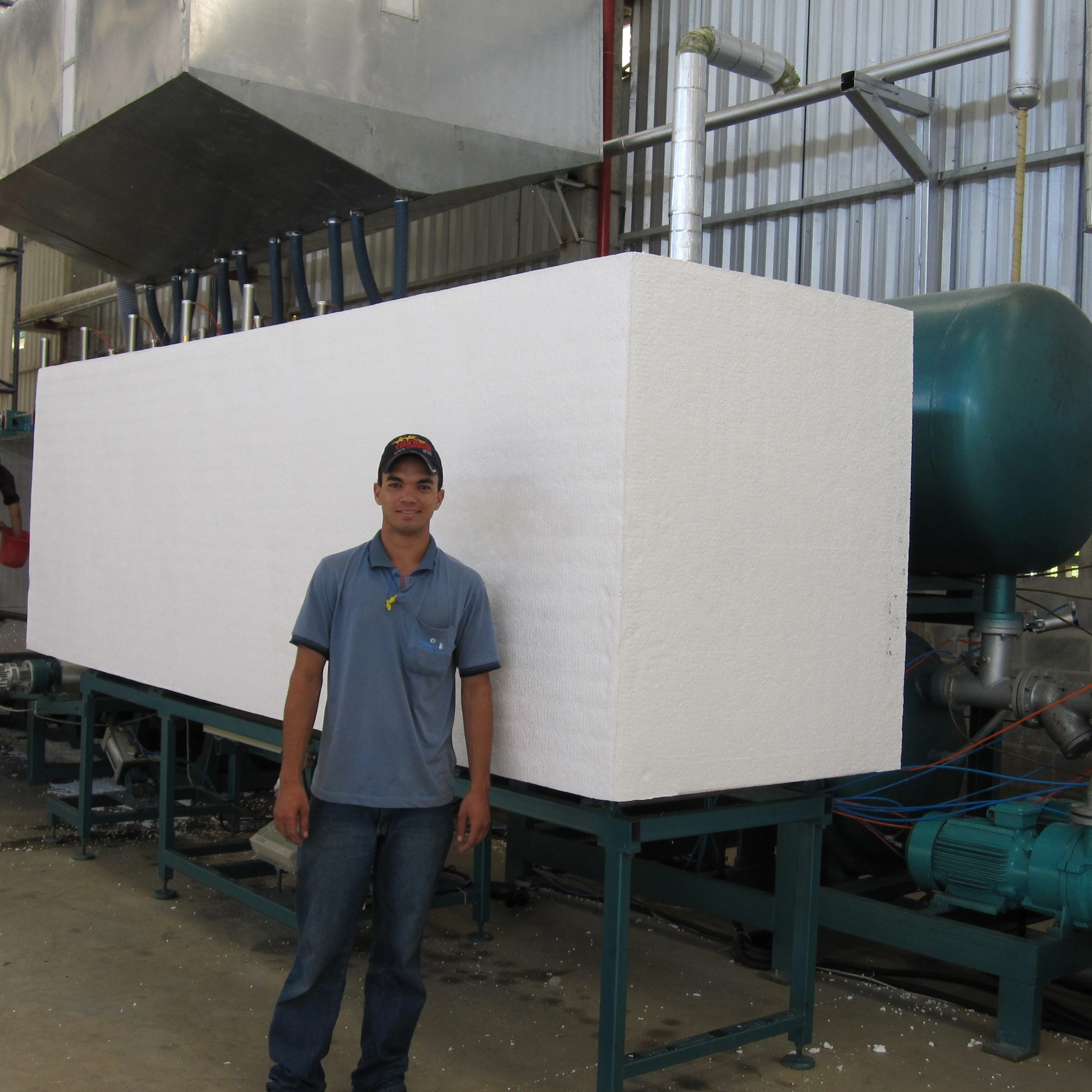 Widely used Eps Automatic Vacuum Molding Machine Styrofoam Eps Block Moulding Machine For Construction Industries