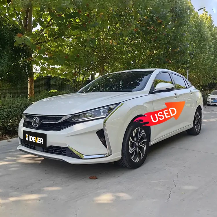 Низкая цена продажа Dongfeng Yixuan газовый Подержанный автомобиль 2021 высокоскоростной 4-колесный дешевый бензиновый в Дубае