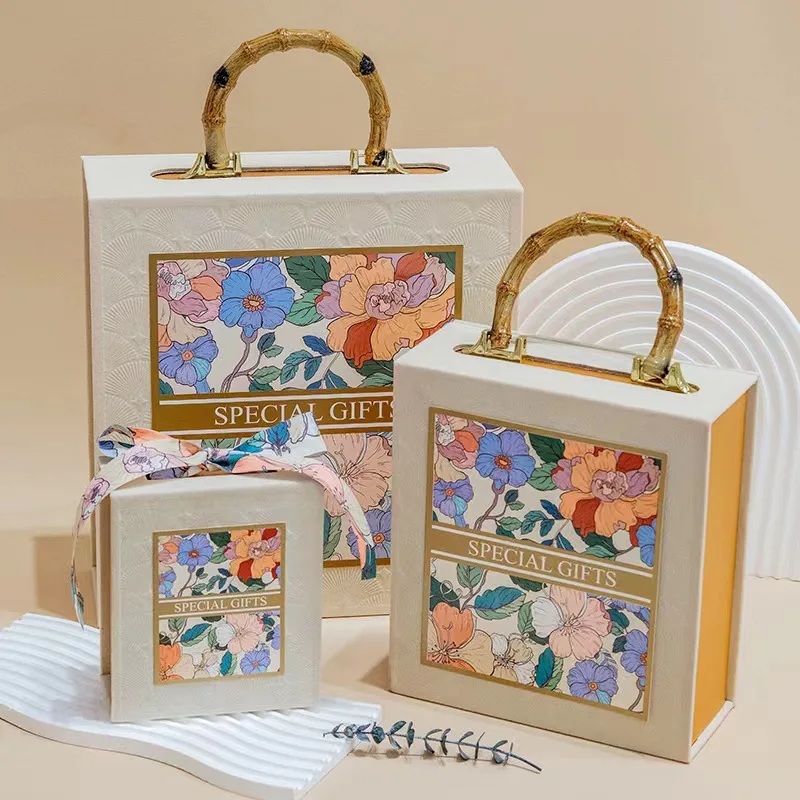 High-End Wedding Candy Box Creative French Secret Garden Flannel Gift Box Luxurious Bamboo Souvenir Wedding Engagement Paper Box