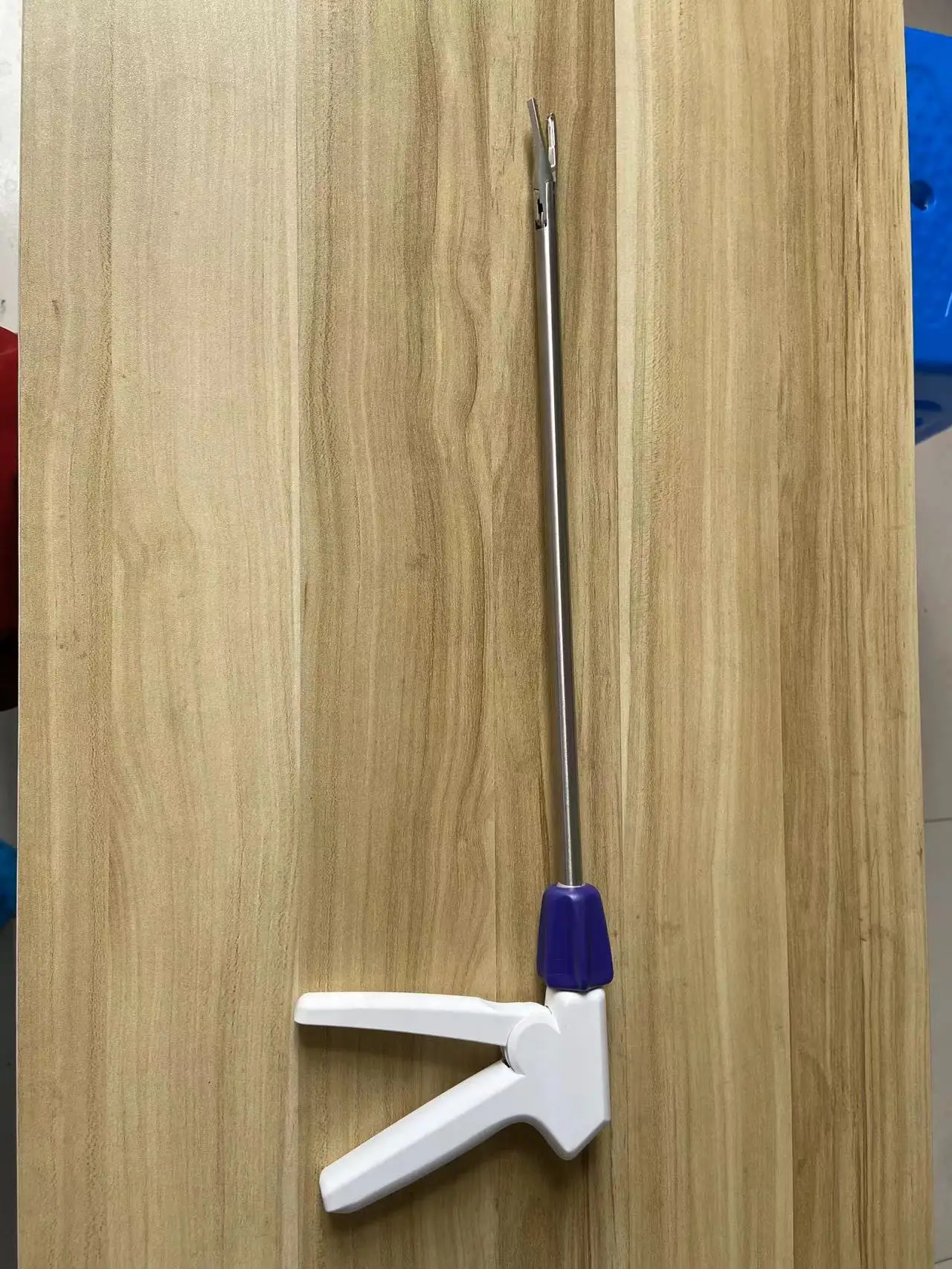 Laparoscopic bipolar forceps vessel sealing laparoscopic ligasure bipolar electrosurgical generator