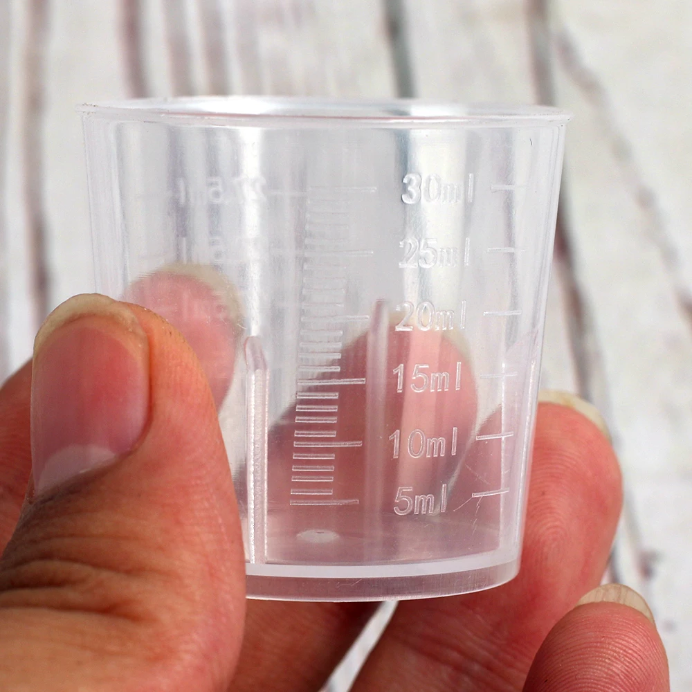 Factory wholesale 30ml plastic kitchen or laboratory measuring cups with clear scales on both sides