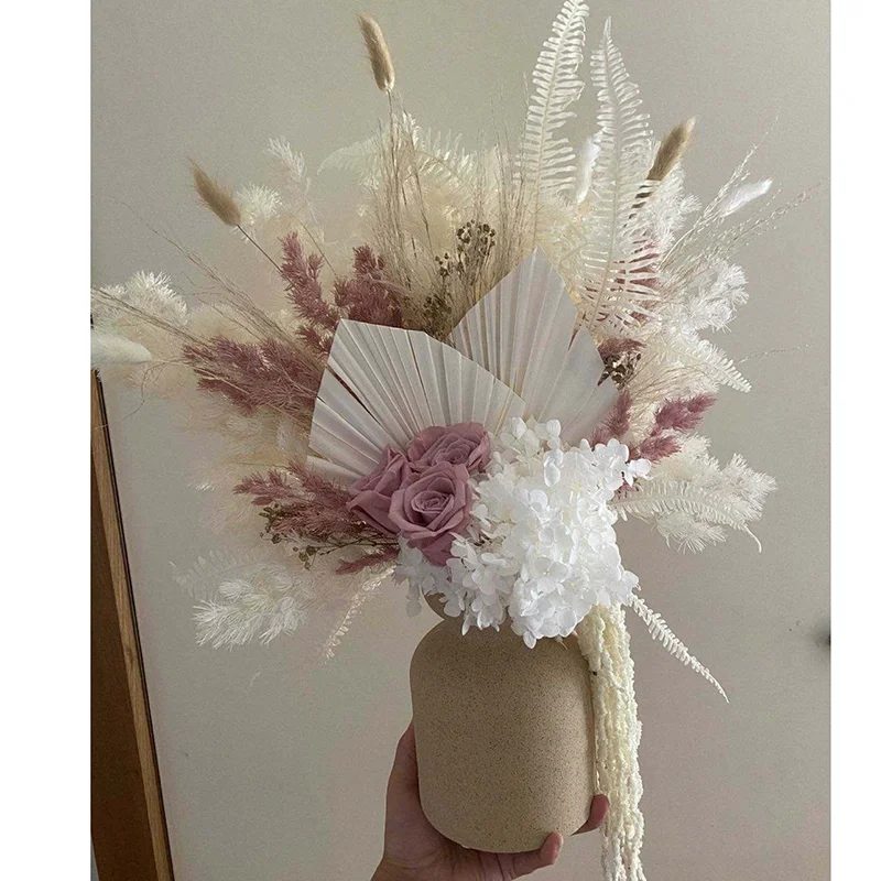Natural Boho decor decorative flowers, wreaths and plants Dry Plants Arrangements Palm Leaves Bouquet Pampas Grass Dried Flowers
