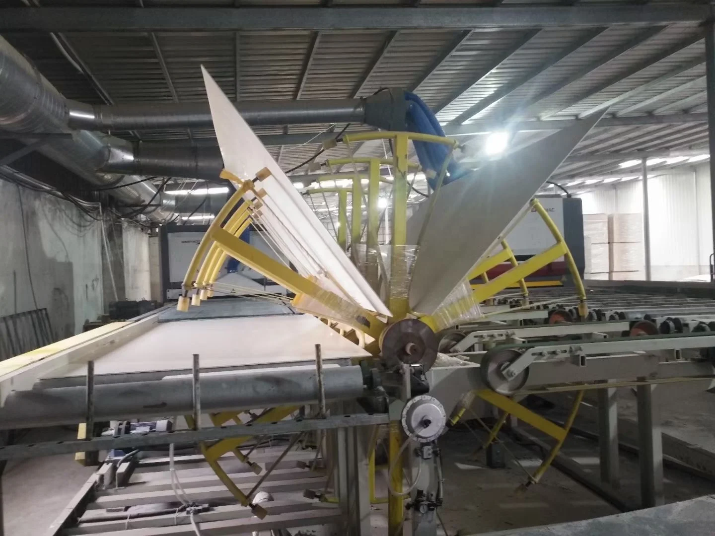 100% Without Holes Sanded Sanding MGO Magnesium Oxide Board for Painting Directly