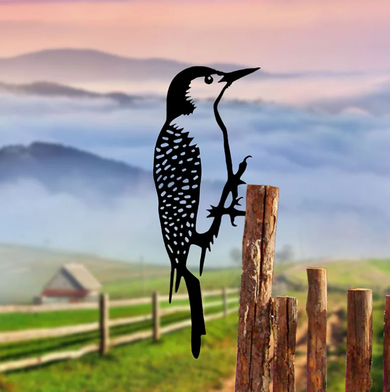 
Metal Retro Courtyard Art Decoration Pastoral Furnishing Garden Woodpecker Silhouette Tree Stakes 