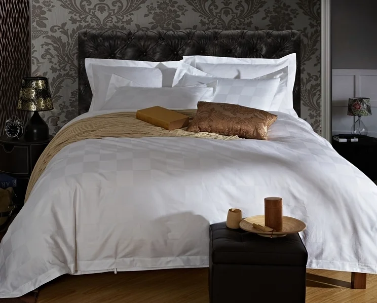 Premium quality antibacterial hot selling retail hotel Bedding Set With Embroidery Curtain 5 Star Hotel Curtain