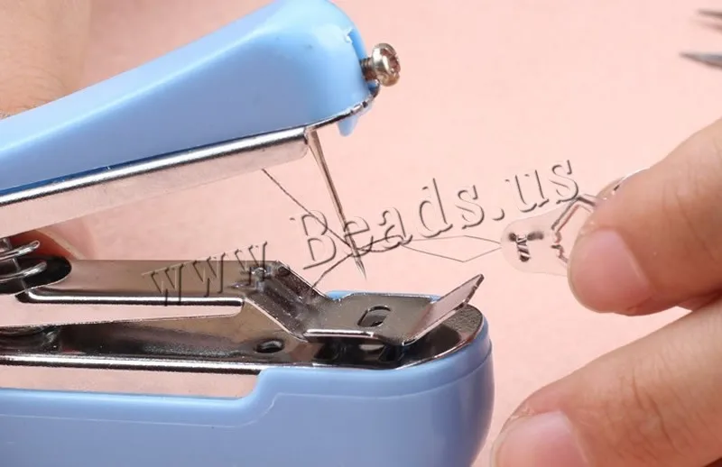 Wholesale Plastic Mini manual Sewing Machine with Iron Random Color 527023