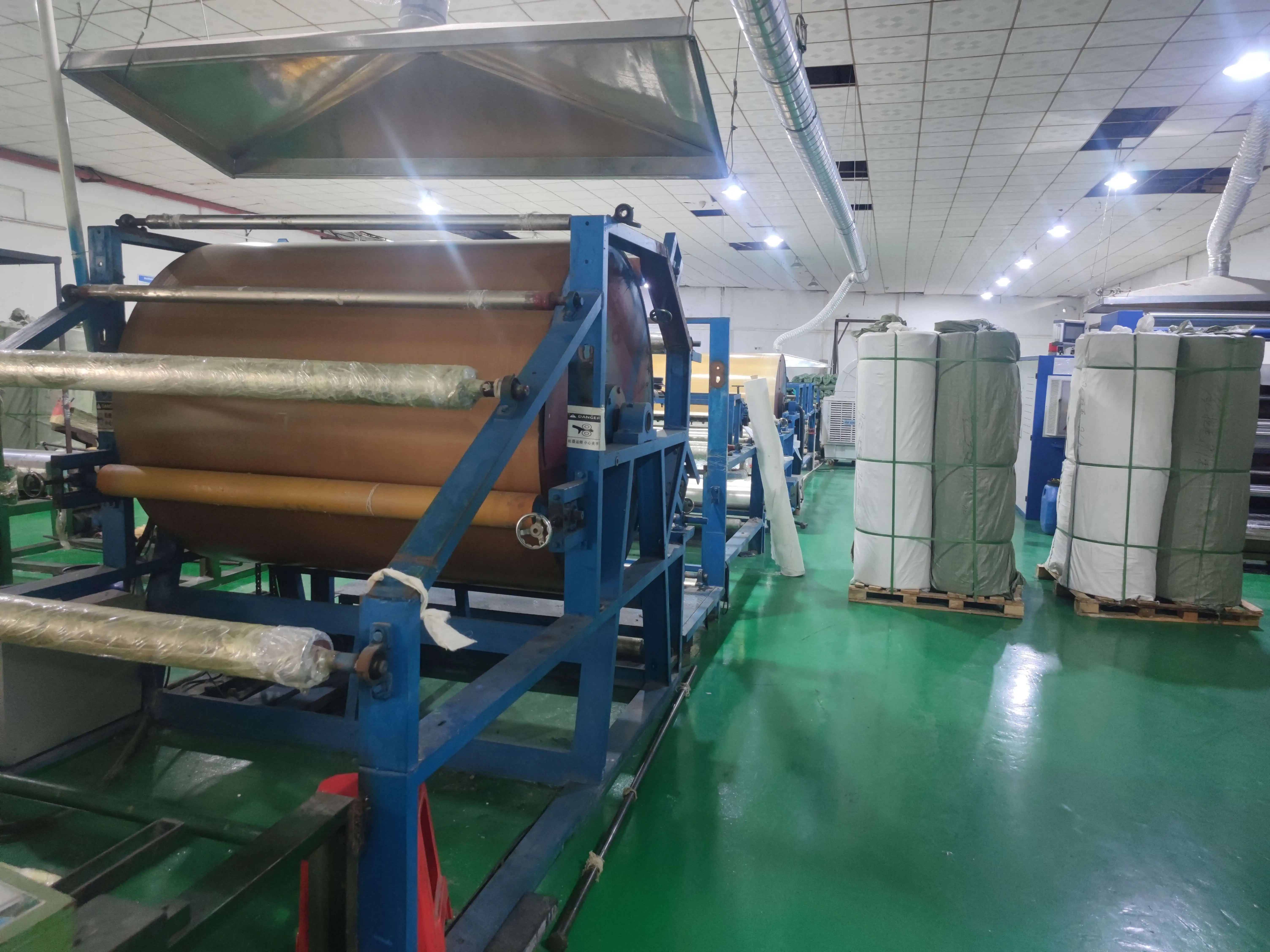 New EU standard EN22568 New material of safety shoes: glass fiber toe cap, replacing steel toe cap