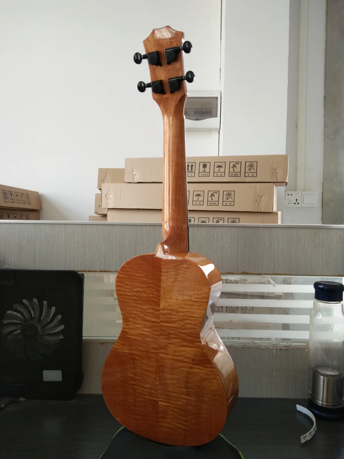 23 Inch Ukulele Concert Wooden Musical Instrument Tiger Texture Mahogany Ukulele