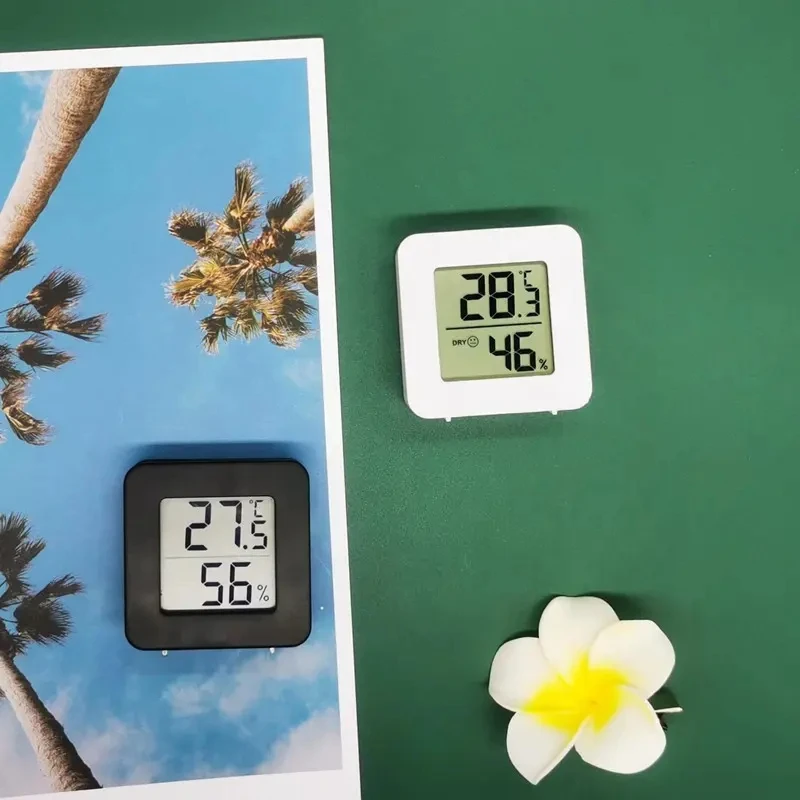 TPM-55 New Indoor mini LCD smiley Thermometer Hygrometer